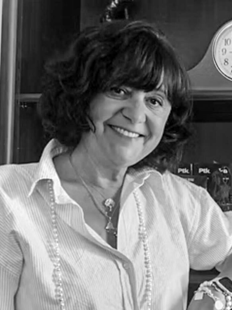 dr Naszádos Krisztina