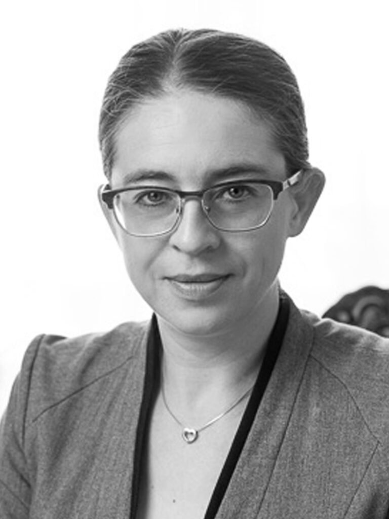 AGNIESZKA SWACZYNA